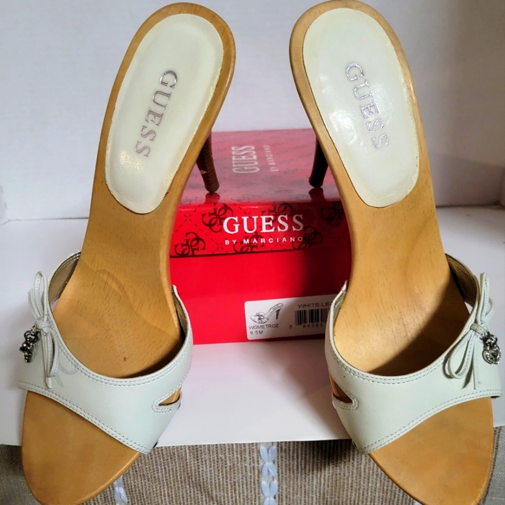 Guess by Marciano 9.5 size Women's High Heeled White leather Sandal